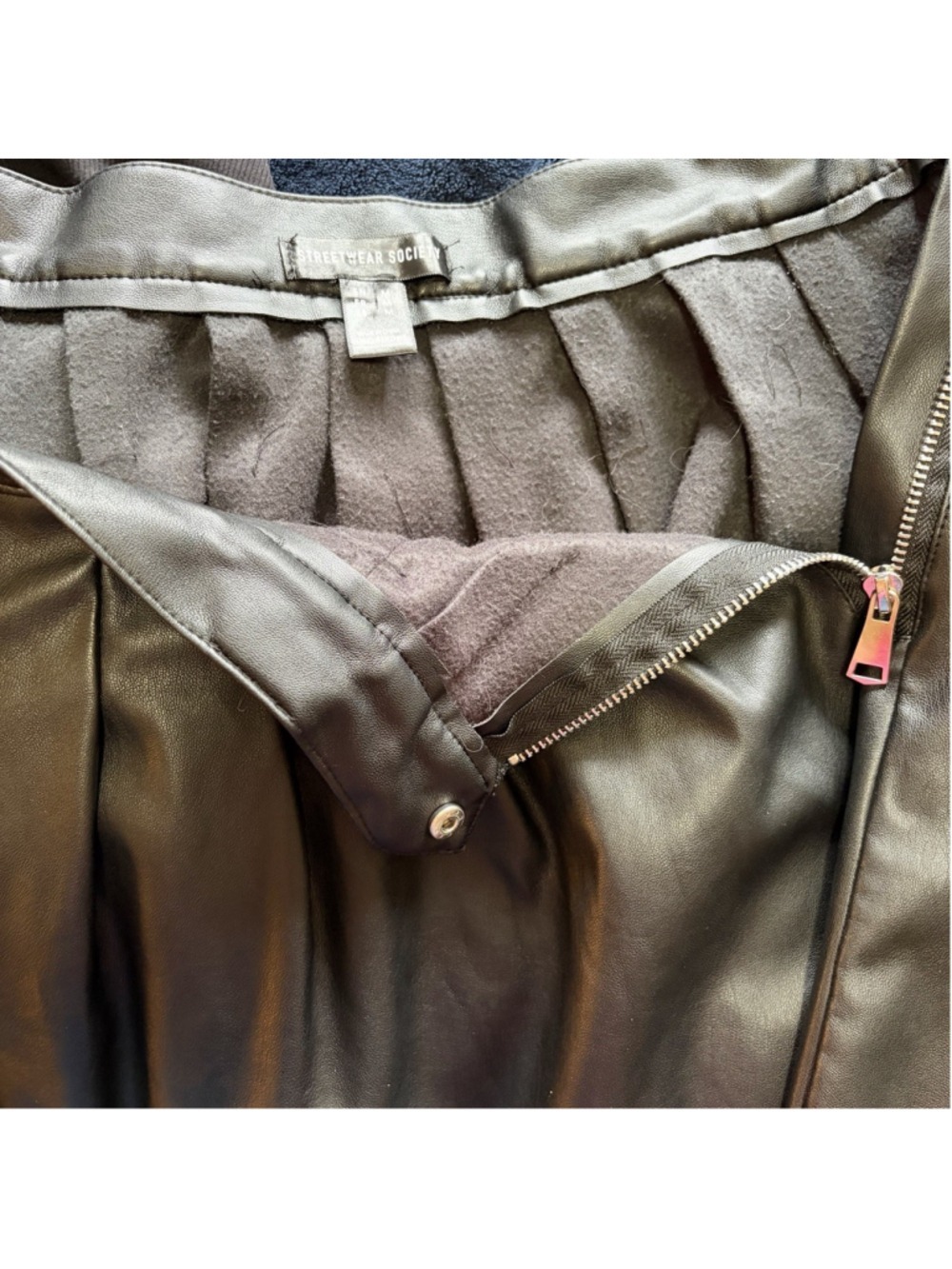 Streetwear Society Faux Leather Pleated Mini Skirt - Medium - Picture 7 of 7